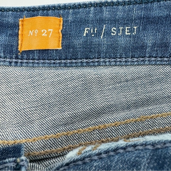 Anthropologie Pilcro 27 Stet Mid Rise 6” Denim Shorts - Picture 3 of 9